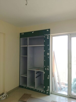 Room in 2 BHK Apartment at Wave Dream Homes, Wave City – for Rent