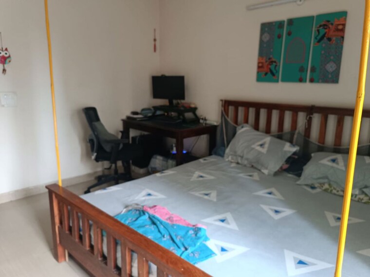 Bedroom, paras-tierea 3 Bedroom 1900 Sq.Ft. Apartment In Sector 137 Noida 10055930