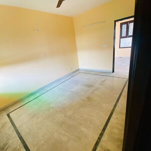 Room in 3 BHK Apartment at Sector 12 Dwarka – for Rent