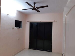 Room in 2 BHK Apartment at Sector 8 Kharghar – for Rent