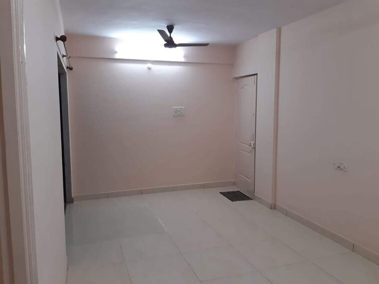 Room, sector 8 kharghar 2 Bedroom 600 Sq.Ft. Apartment In Sector 8 Kharghar Navi Mumbai 10055941