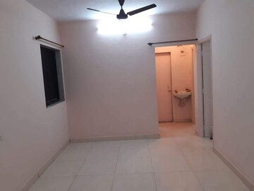 Room in 2 BHK Apartment at Sector 8 Kharghar – for Rent