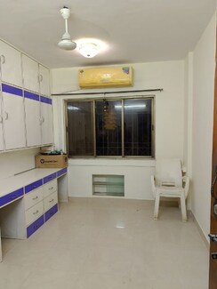 1 BHK Apartment For Rent in Dosti Estates