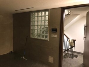 Room in 4 BHK Apartment at Greater Kailash ii – for Sale