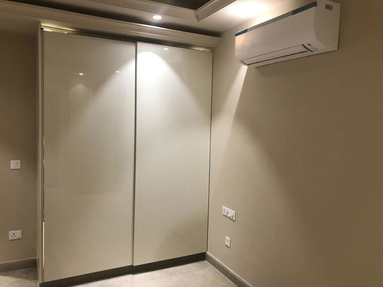 Room, greater kailash ii 4 Bedroom 2700 Sq.Ft. Apartment In Greater Kailash ii Delhi 10055940