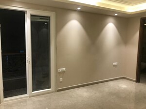 Room in 4 BHK Apartment at Greater Kailash ii – for Sale