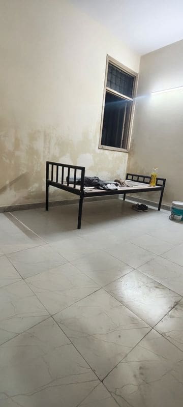 Gym in 1 BHK Builder Floor at Saket – for Rent