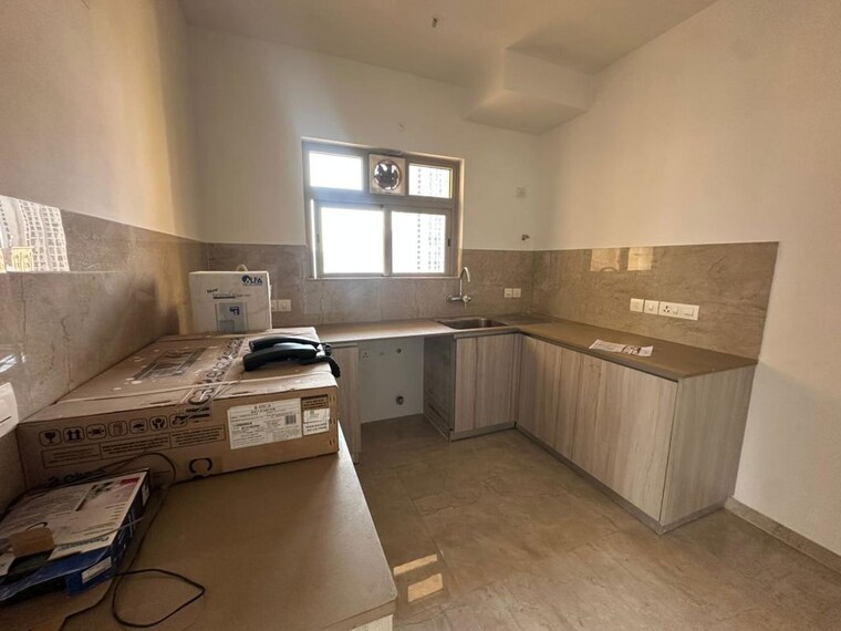 Kitchen, hiranandani-cardinal 3 Bedroom 1375 Sq.Ft. Apartment In Ghodbunder Road Thane 10055969