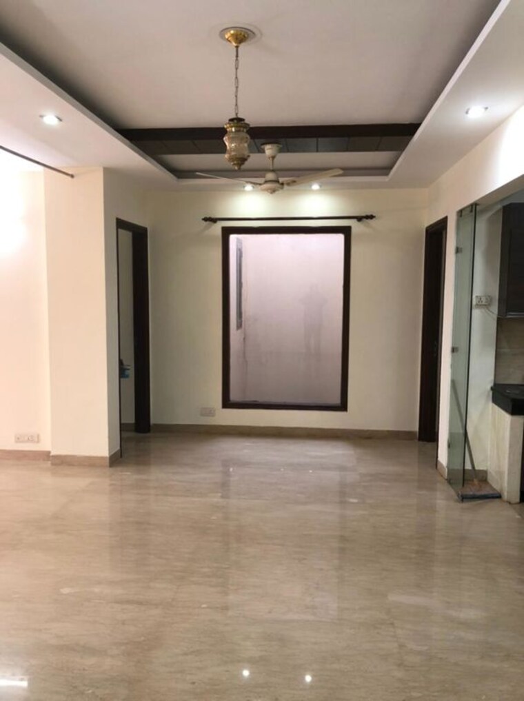 Room, shivalik colony 3 Bedroom 1800 Sq.Ft. Apartment In Shivalik Colony Delhi 10055965