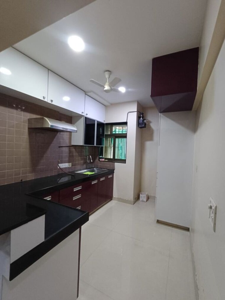 Kitchen, dosti-vihar 2 Bedroom 700 Sq.Ft. Apartment In Samata Nagar Thane 10056000