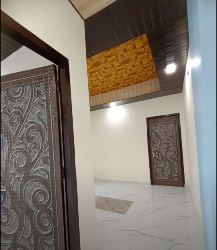undefined, hazratganj 2 Bedroom 1600 Sq.Ft. Independent House In Hazratganj Lucknow 10056002