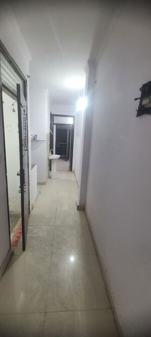 Building Lobby in 1.5 BHK Builder Floor at Vishwas Park – for Sale