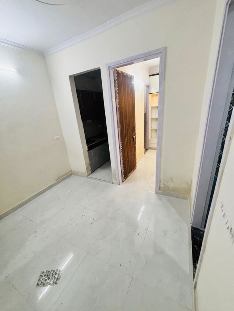 Room, mayur vihar 1.5 Bedroom 380 Sq.Ft. Builder Floor In Mayur Vihar Delhi 10056036