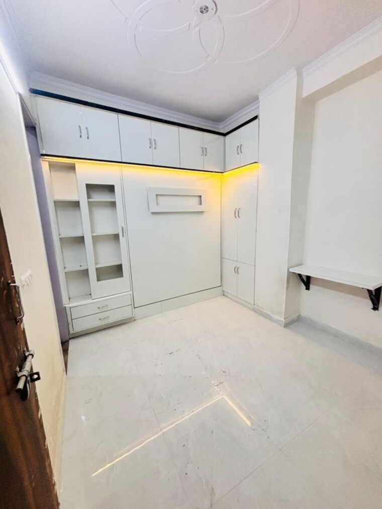 Kitchen, mayur vihar 1.5 Bedroom 380 Sq.Ft. Builder Floor In Mayur Vihar Delhi 10056036