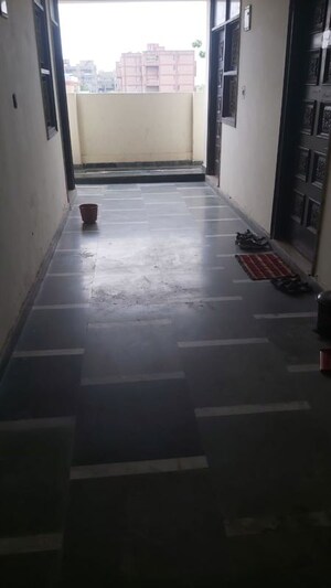 Room in 1 RK Builder Floor at Mayur Vihar – for Rent