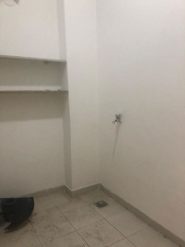 Room, emaar-emerald-floors 3 Bedroom 1450 Sq.Ft. Apartment In Sector 65 Gurgaon 10056034