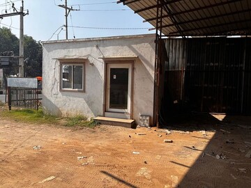  Warehouse For Rent in Padra