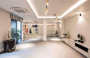 Living Room in 4 BHK Apartment at Bestech Park View Spa, Sector 47 – for Sale