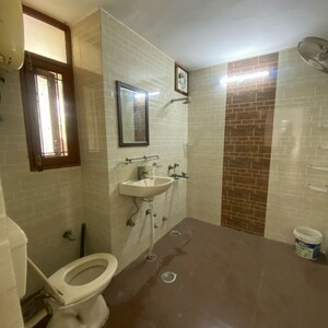 Bathroom in 3 BHK Builder Floor at Sector 46 – for Rent