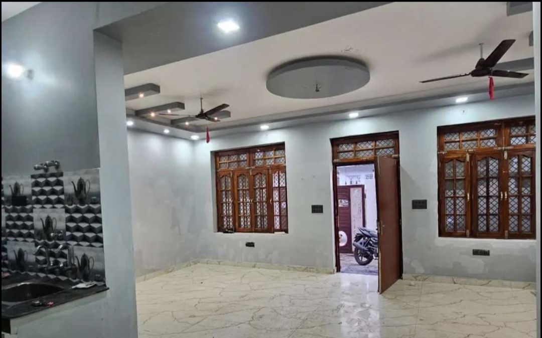 2 BHK + Pooja Room Independent House For Rent in Nishat Ganj