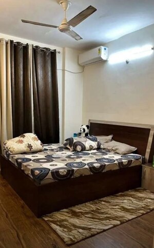 Bedroom in 2.5 BHK Builder Floor at Hazratganj – for Rent