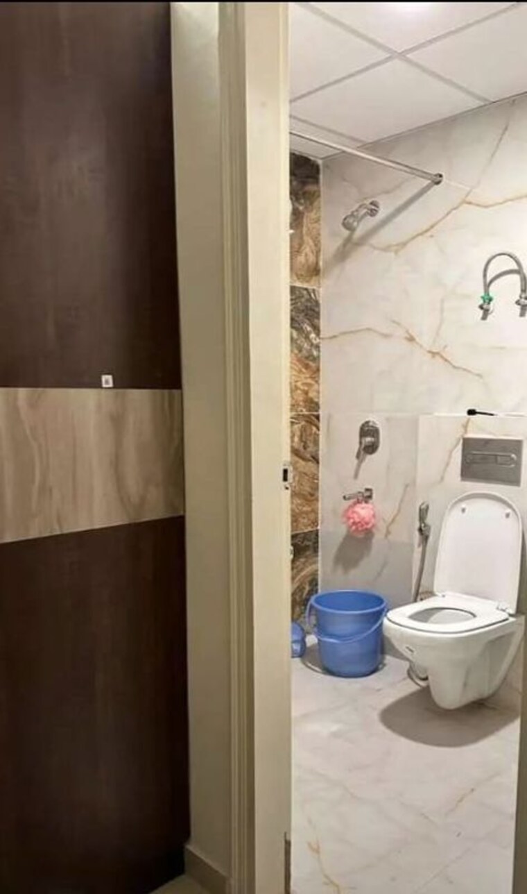 Bathroom, hazratganj 2.5 Bedroom 1702 Sq.Ft. Builder Floor In Hazratganj Lucknow 10056100