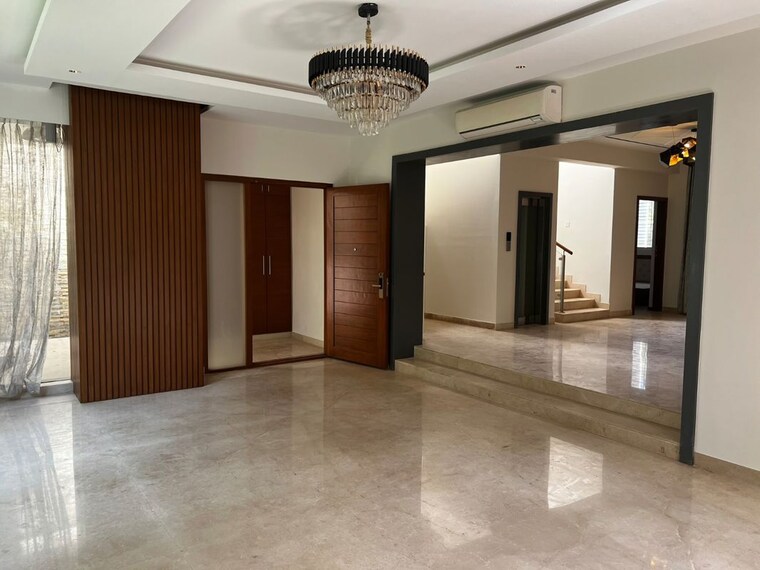 Room, rmz-sawaan-bangalore 5 Bedroom 4500 Sq.Ft. Villa In Yelahanka Bangalore 10056101