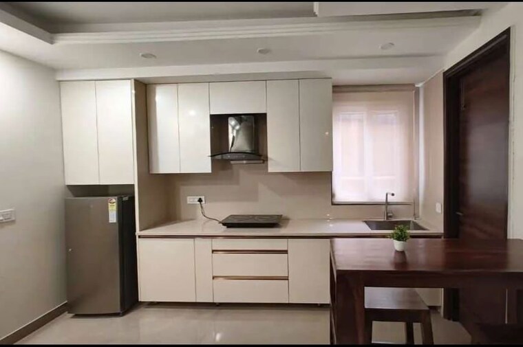 Kitchen, hazratganj 2.5 Bedroom 1701 Sq.Ft. Apartment In Hazratganj Lucknow 10056095