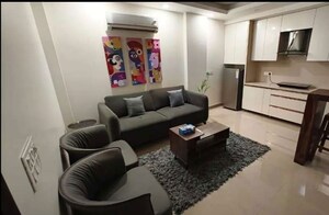 Living Room in 2.5 BHK Apartment at Hazratganj – for Rent