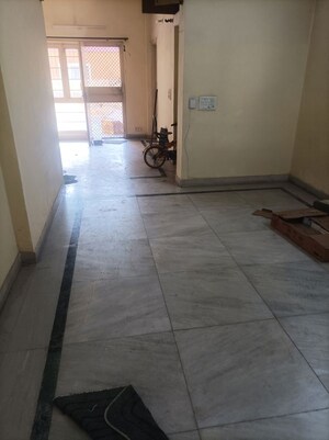 2 BHK Apartment For Rent in Mayfield Garden