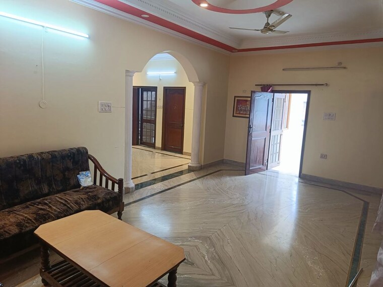 Living Room, hazratganj 3 Bedroom 1500 Sq.Ft. Apartment In Hazratganj Lucknow 10049287