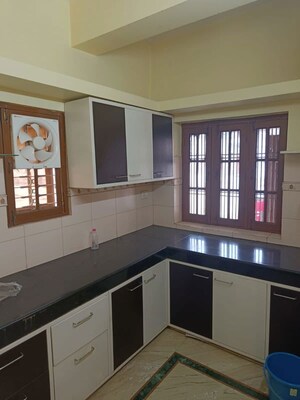 Kitchen in 3 BHK Apartment at Hazratganj – for Rent