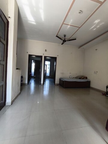 Room in 2 BHK Builder Floor at Motia Citi Royal Business Park, Ambala Highway – for Sale