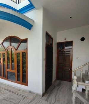 Building Lobby in 2 BHK Independent House at Gomti Nagar – for Rent