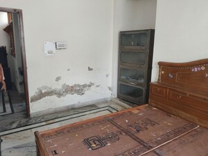Room in 3 BHK Apartment at Sector 21c – for Rent