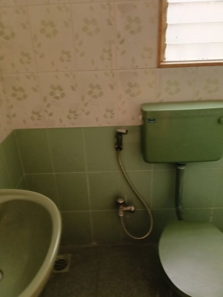 Bathroom, kuber-imperia 2 Bedroom 667 Sq.Ft. Apartment In Wakad Pune 10056231