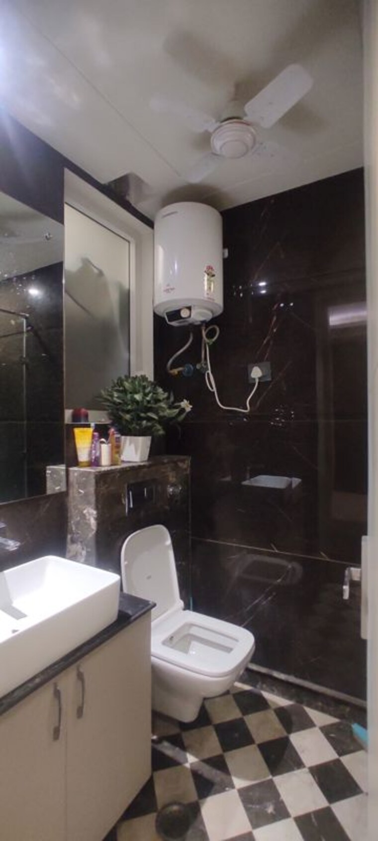 Kitchen, safdarjung enclave 3 Bedroom 1600 Sq.Ft. Apartment In Safdarjung Enclave Delhi 10056247