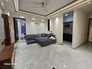 Parking in 3 BHK Builder Floor at Palm Residency Chhatarpur, Chattarpur – for Rent