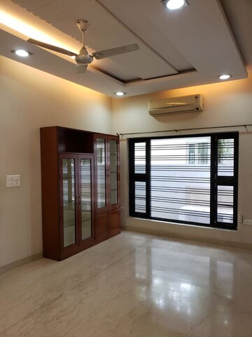 Room in 6 BHK Villa at Hill Ridge Springs, Gachibowli – for Rent
