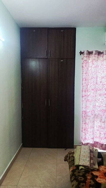 Furnished Amenities in 3.5 BHK Apartment at Ansal Celebrity Meadows, Sushant Golf City – for Rent