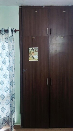 Building Lobby in 3.5 BHK Apartment at Ansal Celebrity Meadows, Sushant Golf City – for Rent