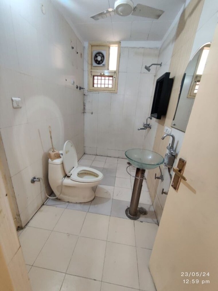 Bathroom, ambala highway 2 Bedroom 1250 Sq.Ft. Apartment In Ambala Highway Zirakpur 10056272