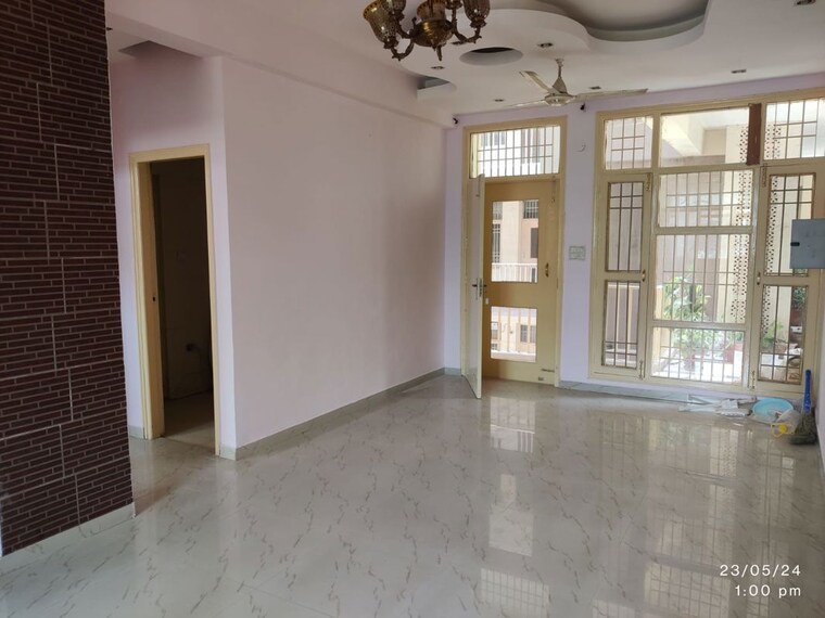 Room, ambala highway 2 Bedroom 1250 Sq.Ft. Apartment In Ambala Highway Zirakpur 10056272
