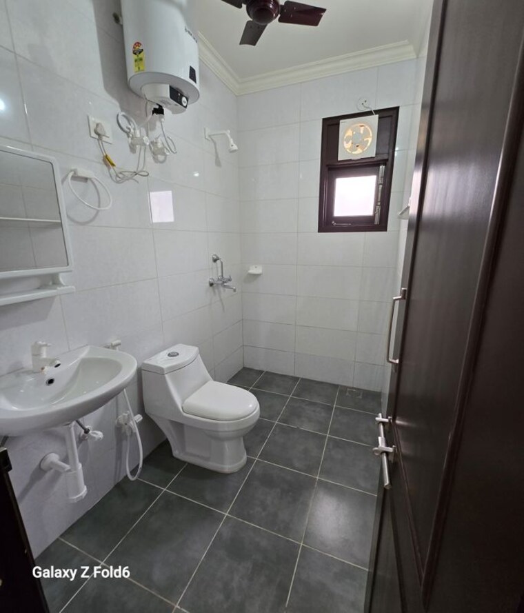 Bathroom, chattarpur 1 Bedroom 520 Sq.Ft. Builder Floor In Chattarpur Delhi 10056273