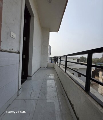 Balcony in 1 BHK Builder Floor at Chattarpur – for Rent