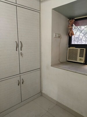 Room in 1 BHK Apartment at Brightland Phase 1 CHS, Balkum Pada – for Rent