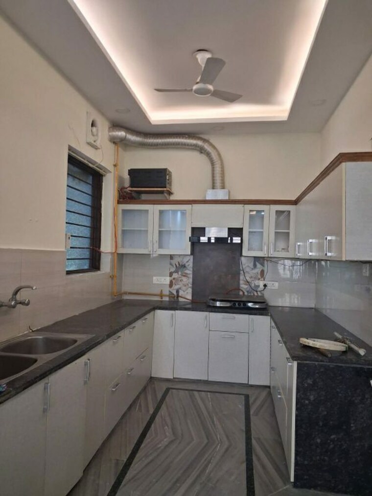 Kitchen, sector 28 3.5 Bedroom 2250 Sq.Ft. Builder Floor In Sector 28 Faridabad 10056281