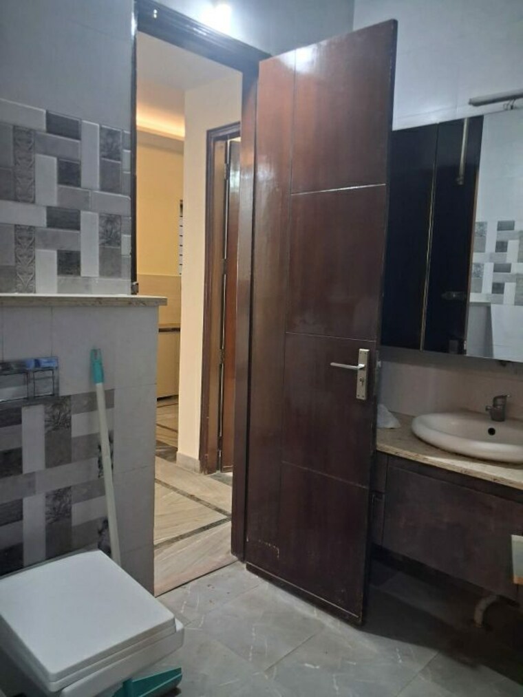 Kitchen, sector 28 3.5 Bedroom 2250 Sq.Ft. Builder Floor In Sector 28 Faridabad 10056281