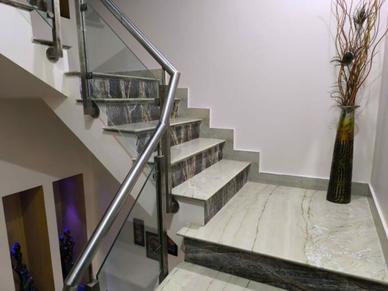 undefined, sector 31 2.5 Bedroom 2250 Sq.Ft. Builder Floor In Sector 31 Faridabad 10056287