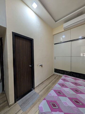 Room in 2 BHK Apartment at Larkins Pride Palms, Kolshet Road – for Sale